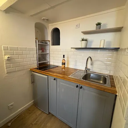 Apartment Joli Proche
