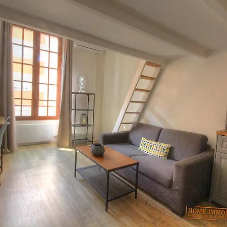 Apartment Joli Proche