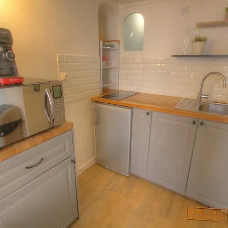 Joli Proche Apartment *